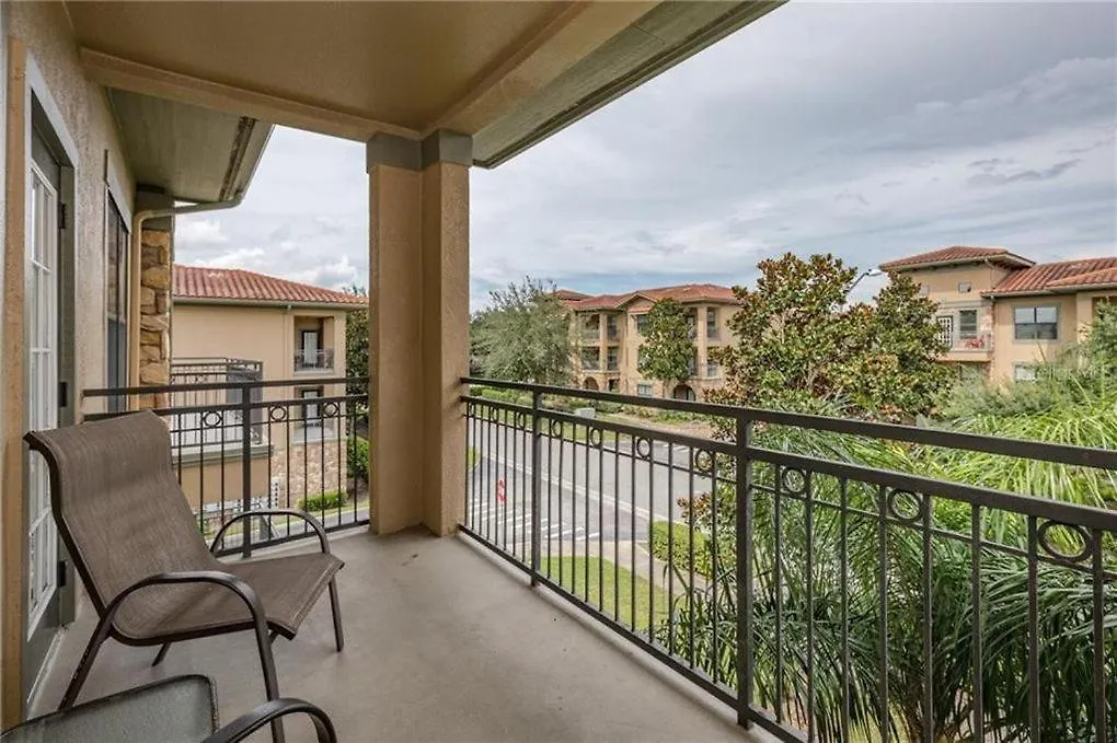 Disney Just 8 Miles Away, Washer, Dryer, Kitchen, Living Room, Two Pools, Fitness Room Davenport